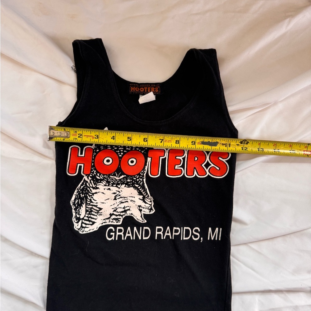 Vintage Hooters Grand Rapids Tank Top - Picture 5 of 5
